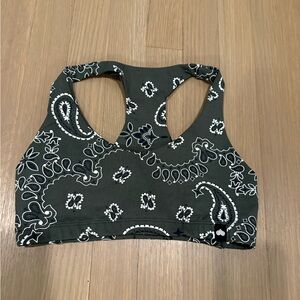 BootyByBrabants Bandana Effortless Top evergreen- One Size